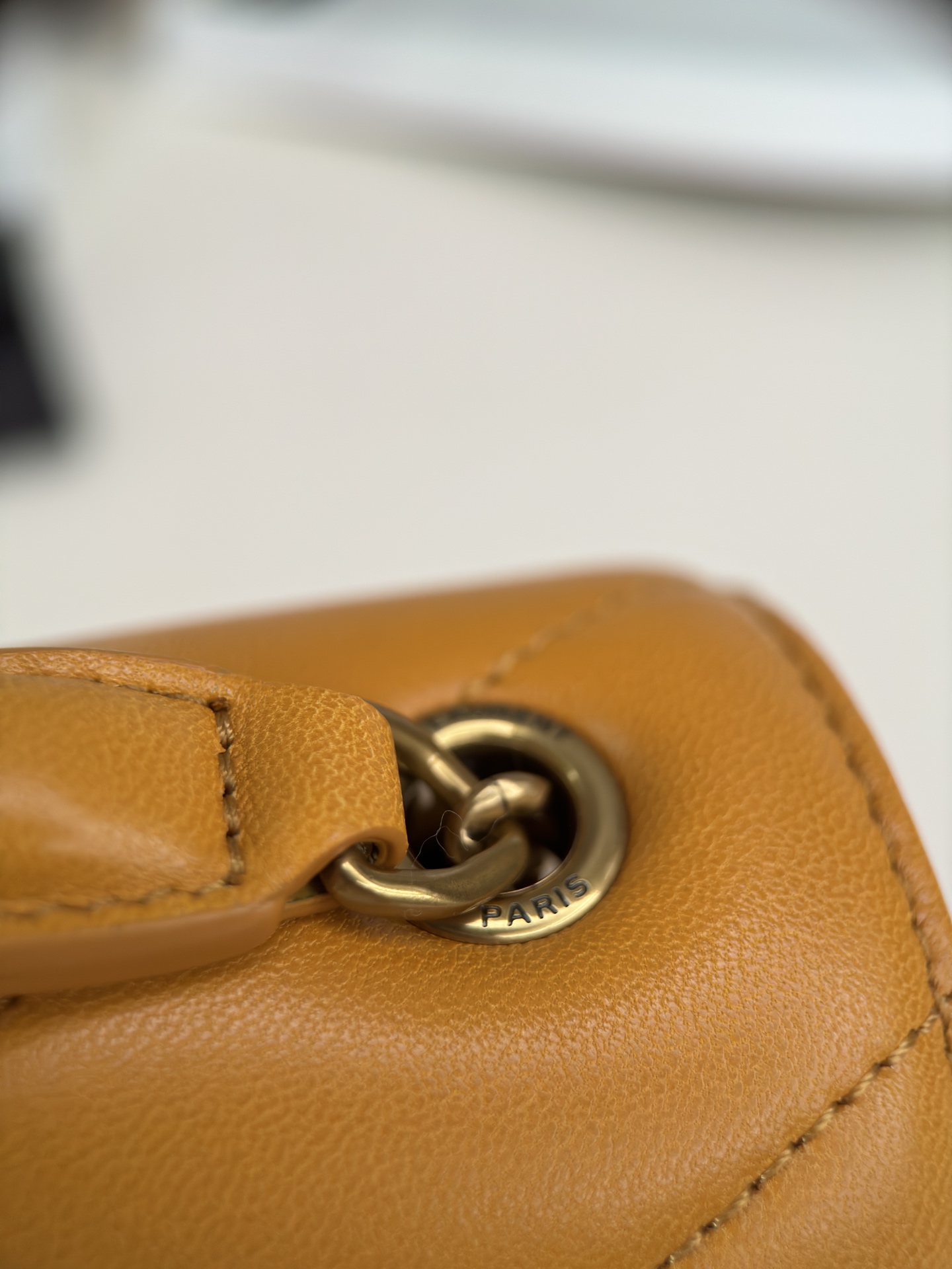 Bagsaaa Y51 Loulou Mini In Lambskin 821749 Caramel - 20 X 12 X 5 CM