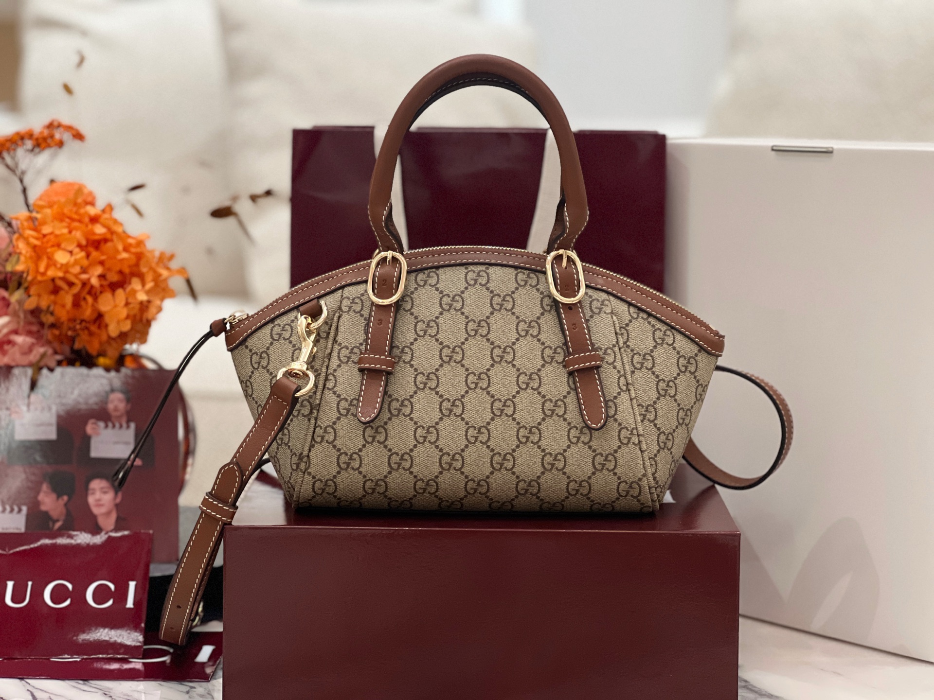 Bagsaaa Gvc*1 GG Emblem small top handle bag 839005 beige & brown - 31cm
