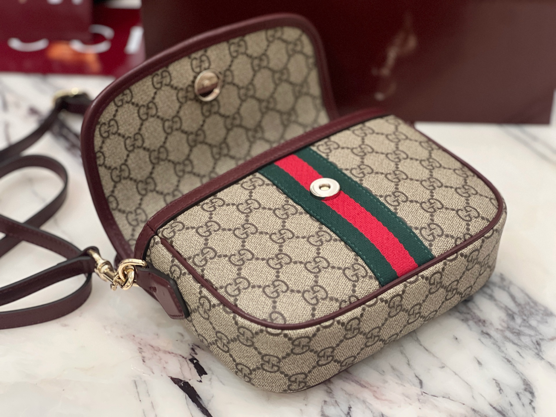 Bagsaaa Gvc*1 Ophidia small top handle bag 836843 beige & red - 20cm