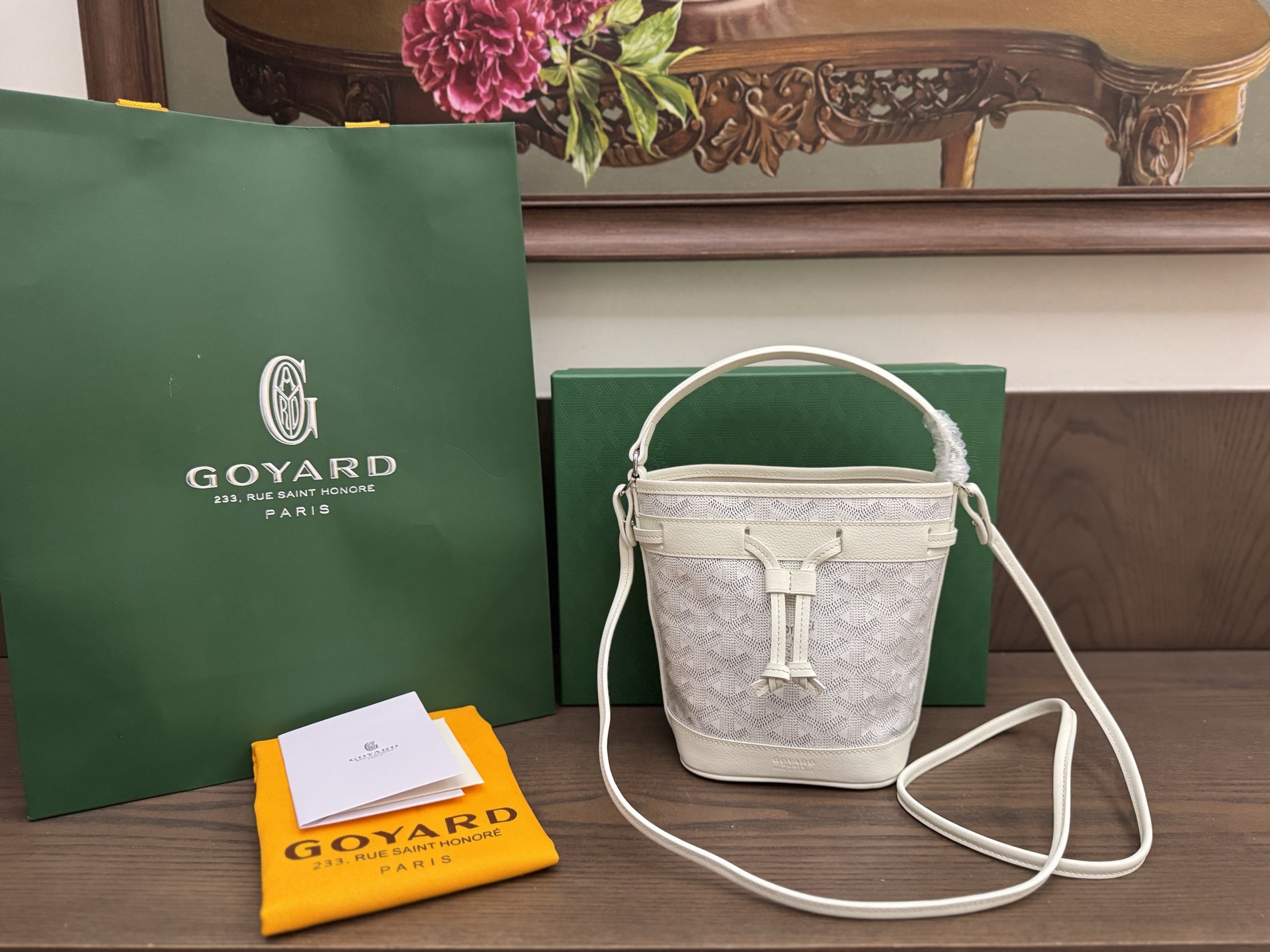 Bagsaaa G09ard Petit Flot Mini bucket bag white - 17.5cm