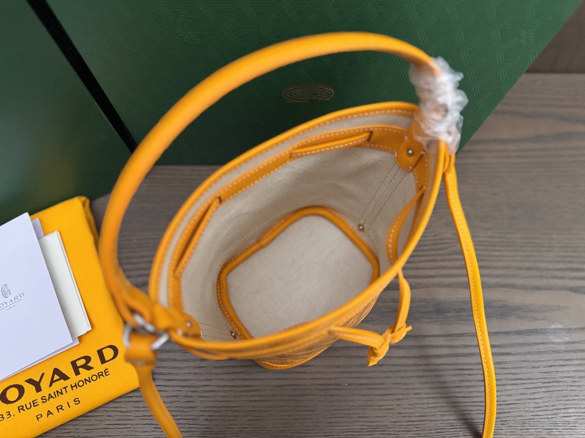 Bagsaaa G09ard Petit Flot Mini bucket bag yellow - 17.5cm