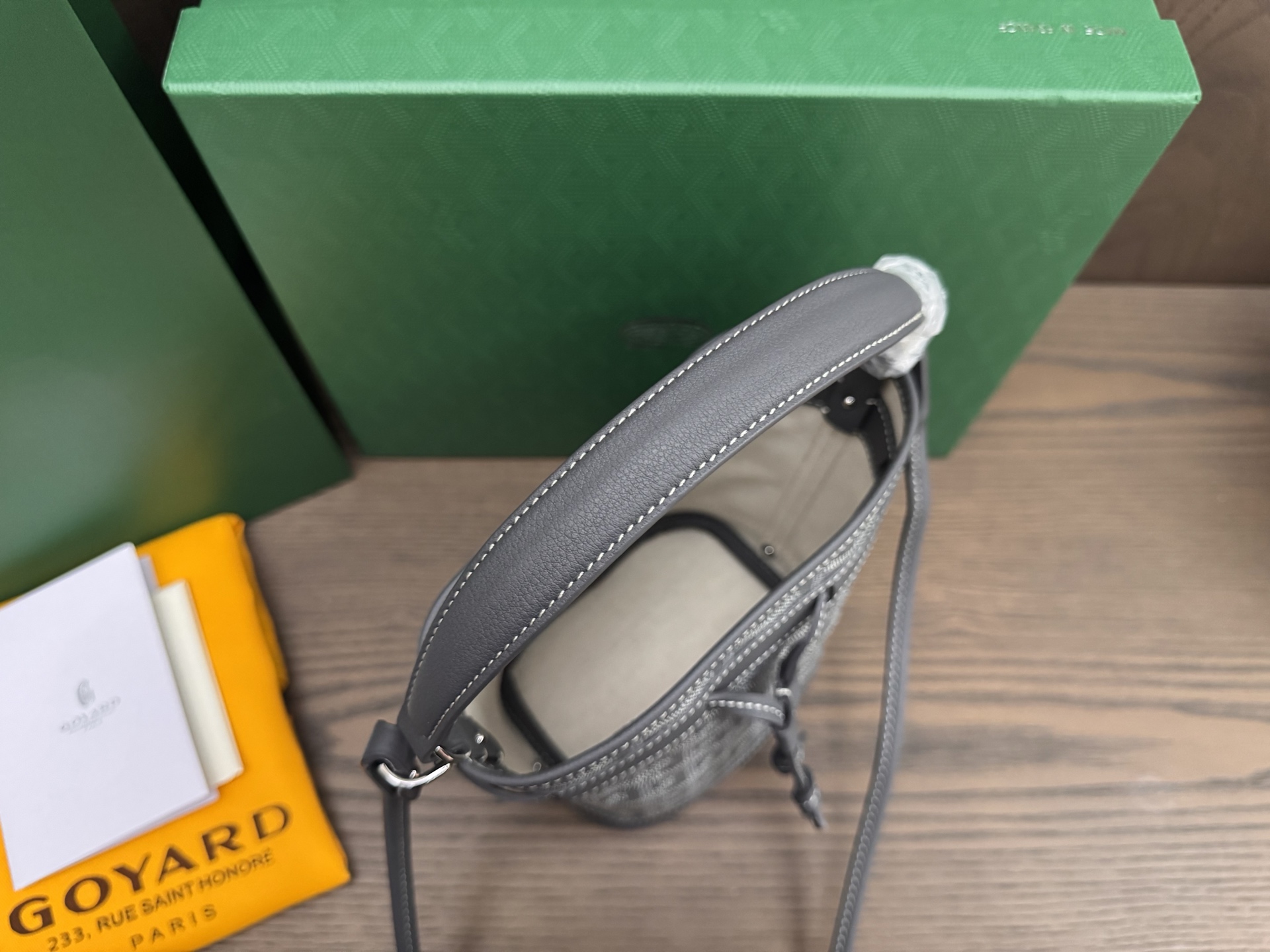 Bagsaaa G09ard Petit Flot Mini bucket bag gray - 17.5cm