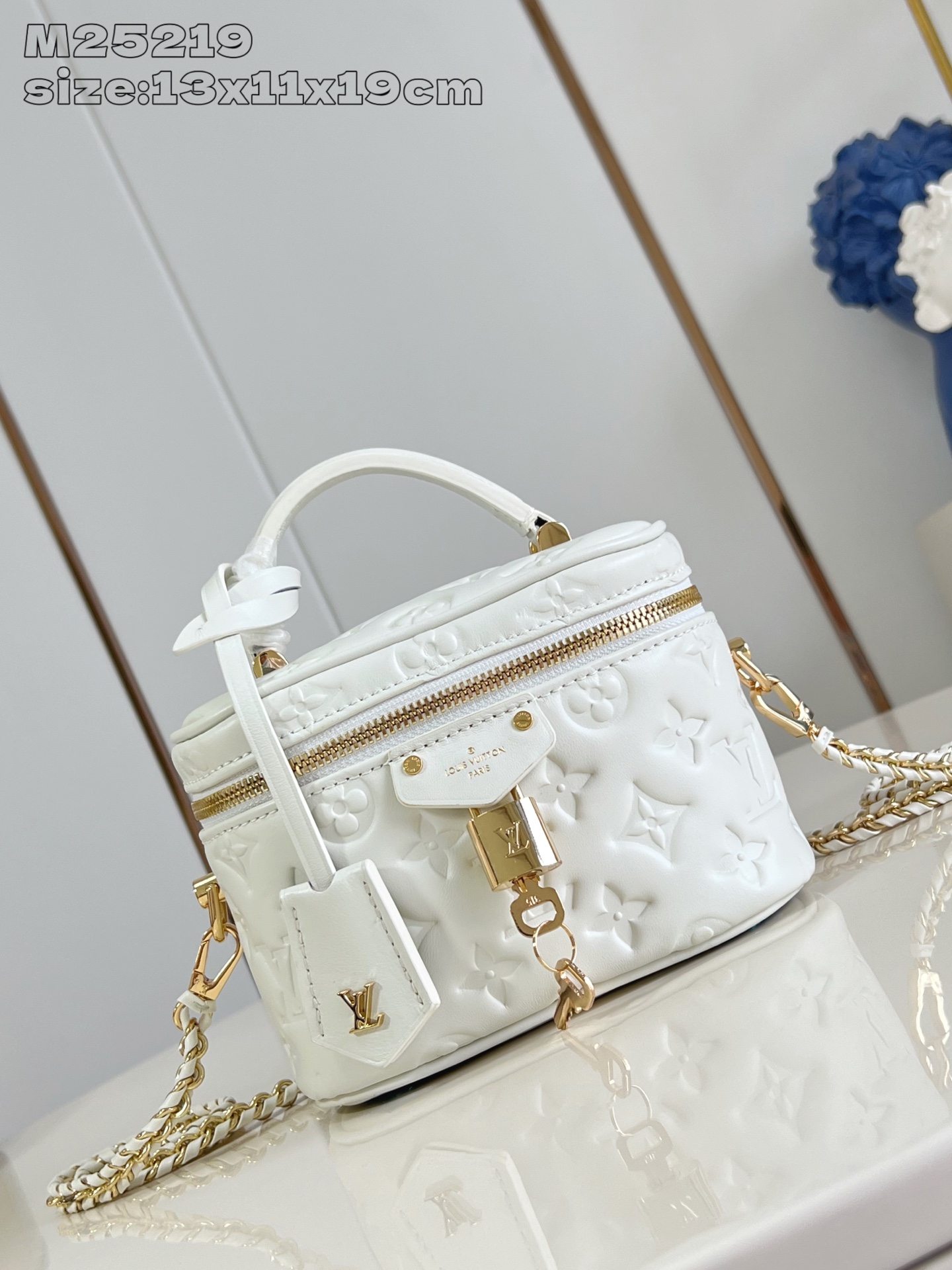 Bagsaaa LV M25219 Vanity PM Bag Cream - 19cm