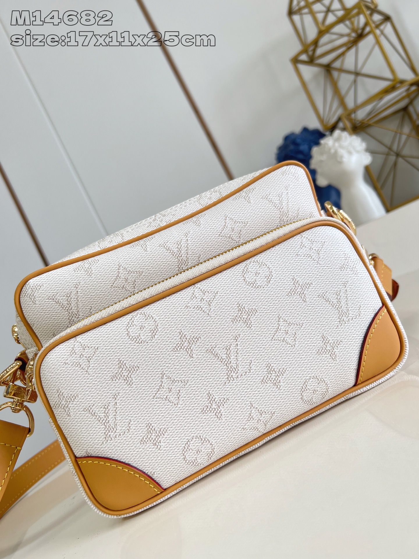 Bagsaaa LV M14682 Nil Bag Off White - 25cm