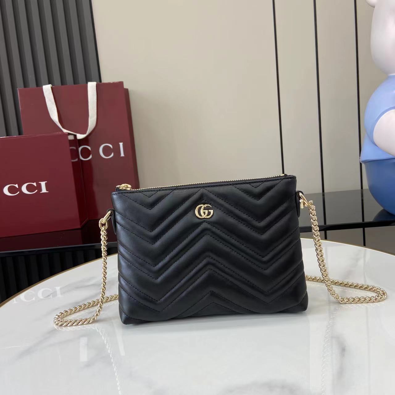 Bagsaaa Gvc*1 GG Marmont pochette with chain 837742 black - 21cm