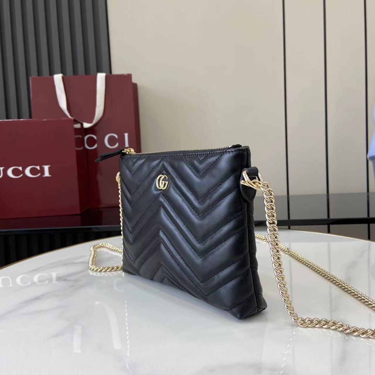 Bagsaaa Gvc*1 GG Marmont pochette with chain 837742 black - 21cm