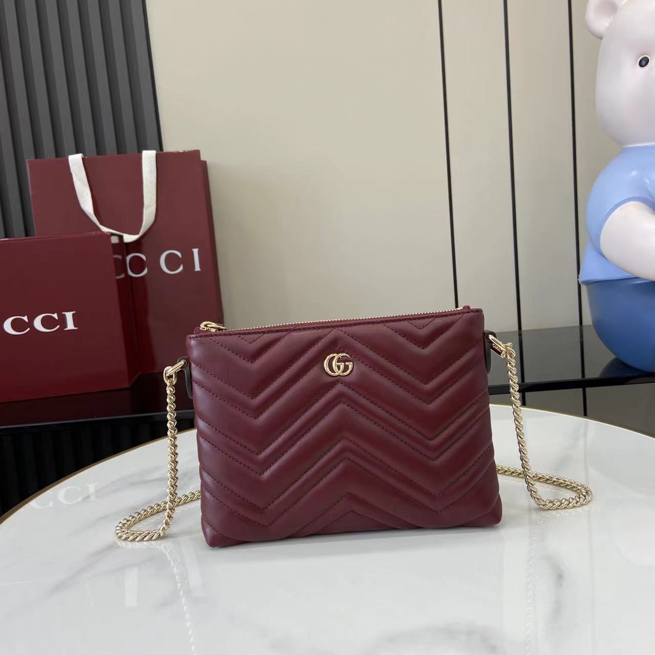 Bagsaaa Gvc*1 GG Marmont pochette with chain 837742 red - 21cm