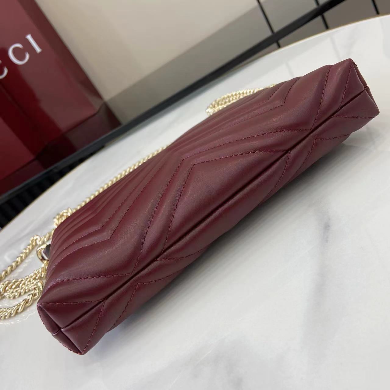 Bagsaaa Gvc*1 GG Marmont pochette with chain 837742 red - 21cm