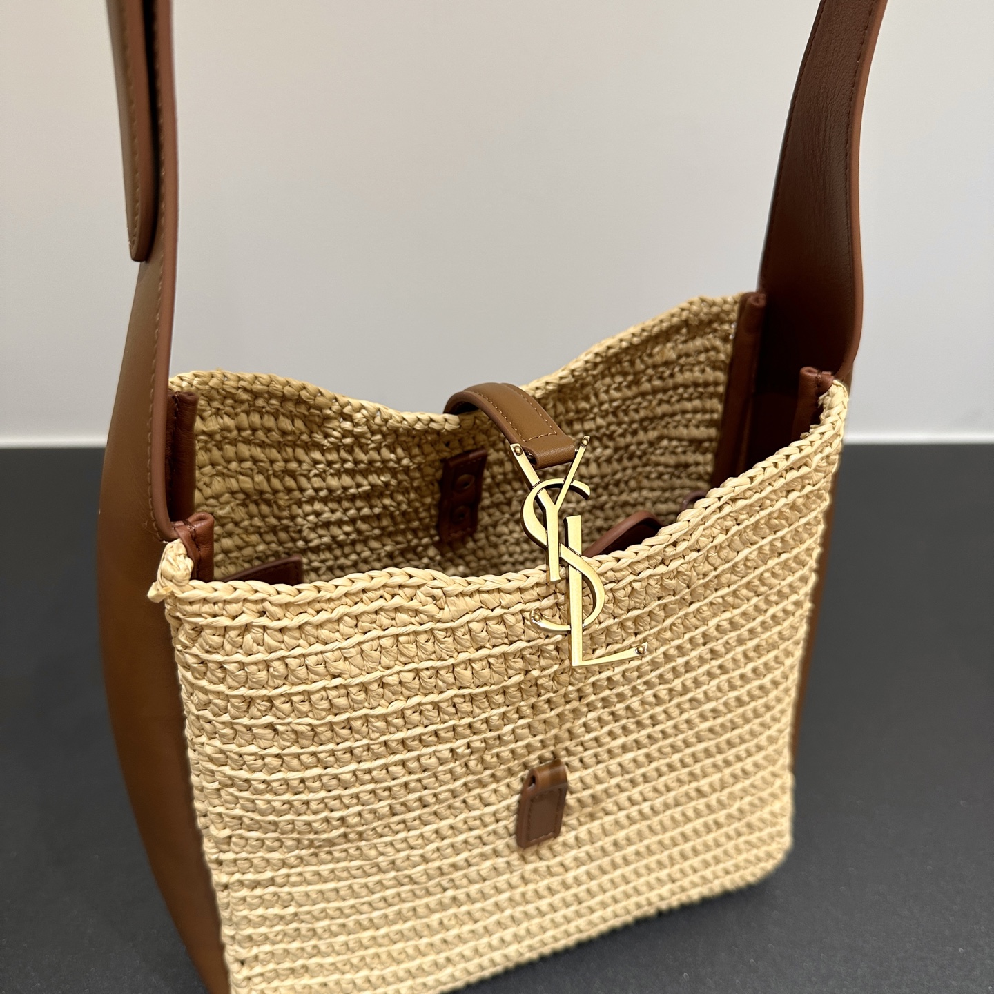 Bagsaaa Y51 LE 5 À 7 S*pple small in raffia and leather - 22cm