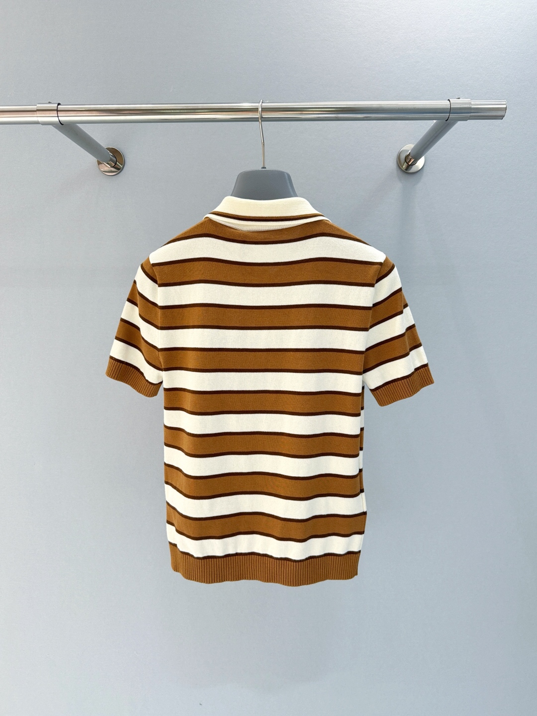 Bagsaaa Pra*a knitted polo top