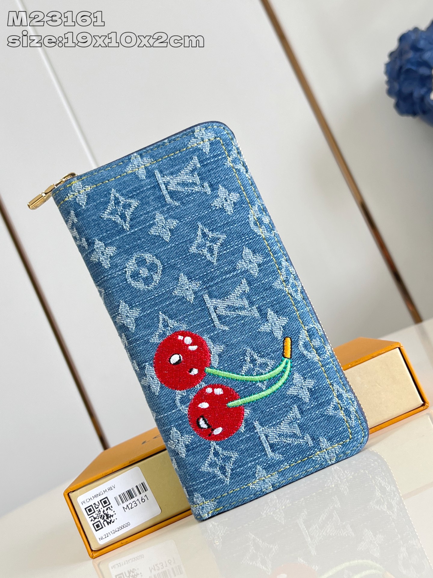 Bagsaaa M23161 LV x TM Zippy Wallet cherry denim - 19.5cm