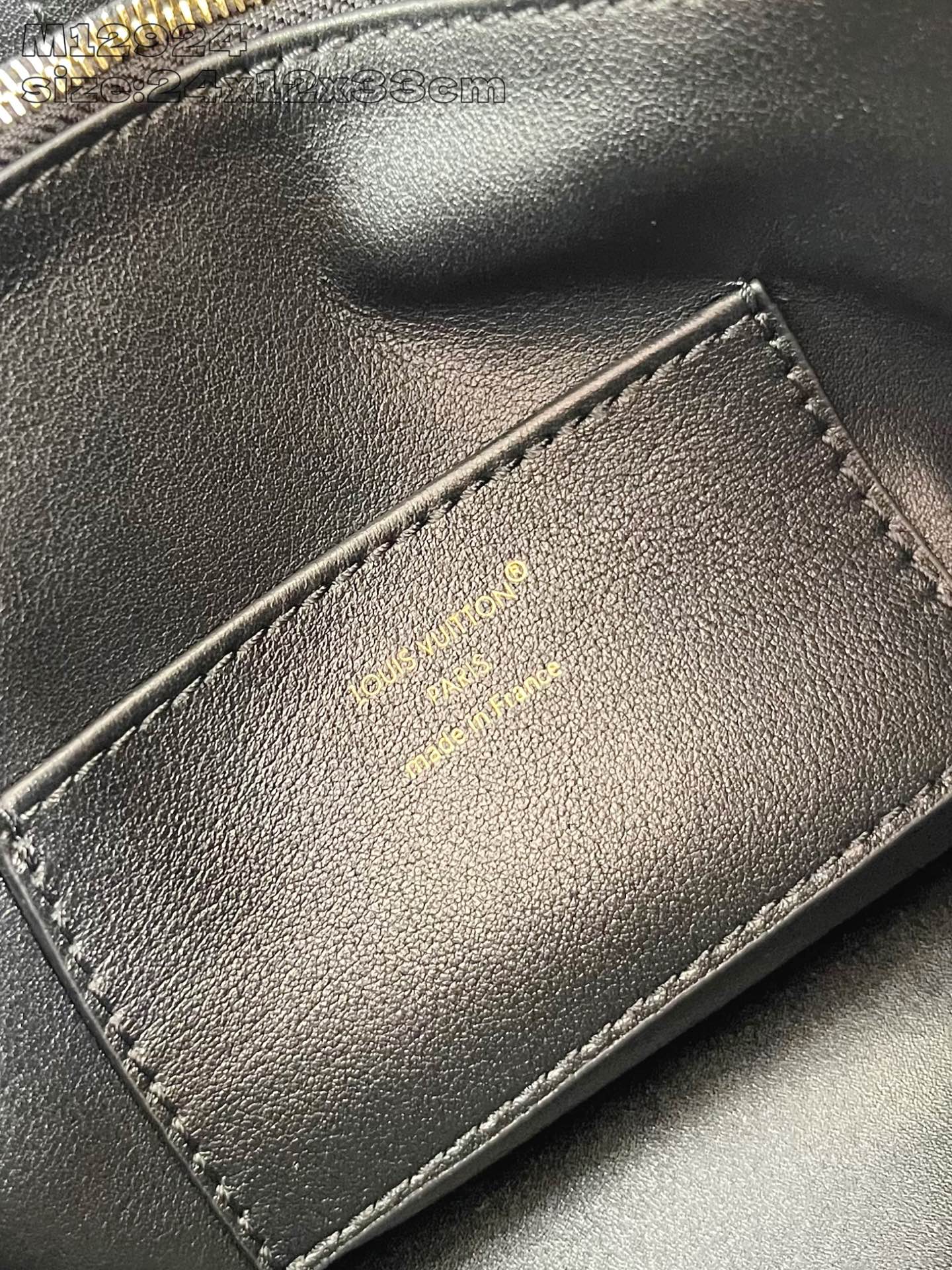 Bagsaaa LV M12924 Capucines MM Souple Black - 33cm