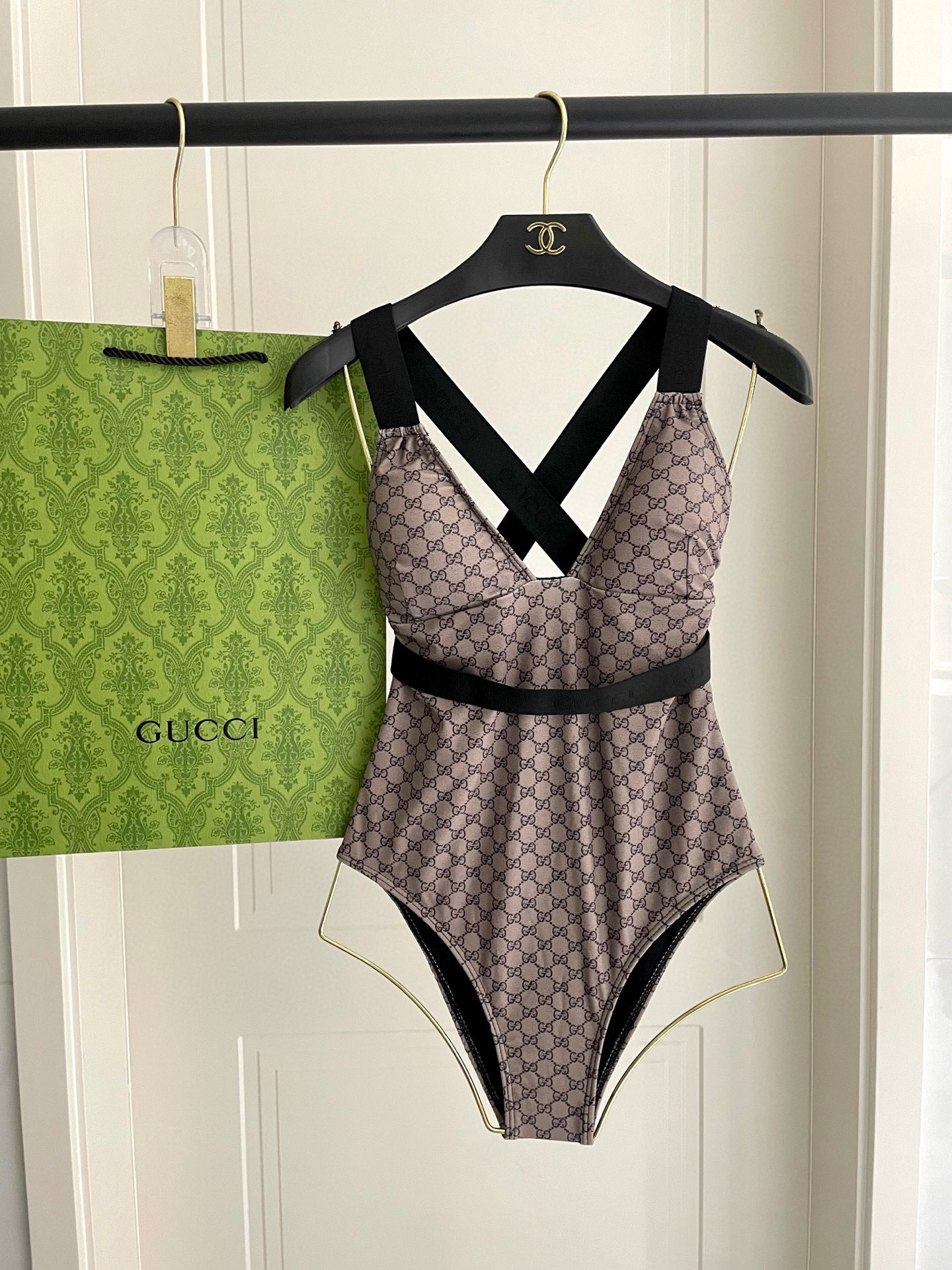 Bagsaaa Gvc*1 Swimsuit 02