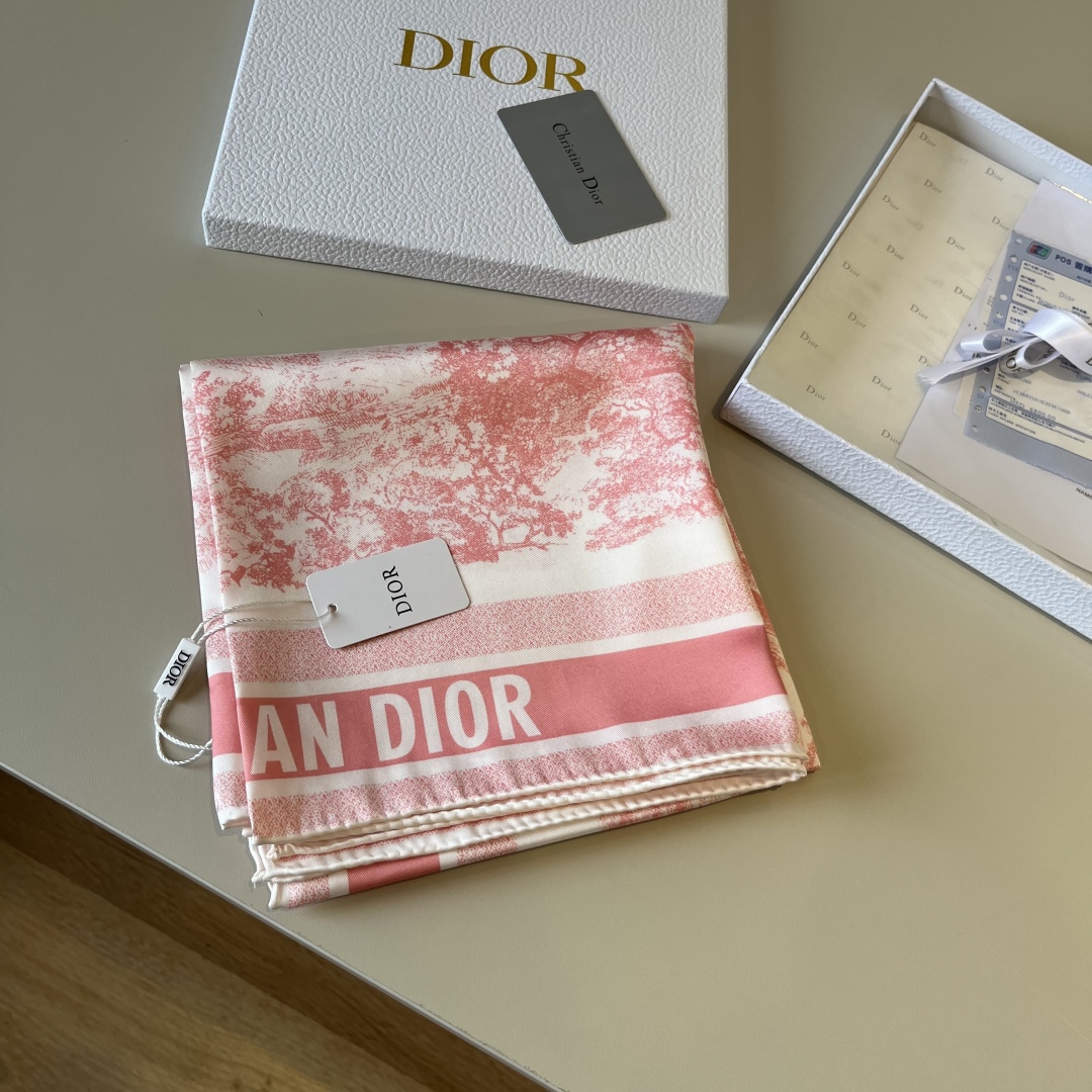 Bagsaaa D10r Scarf 01 - 90x90cm