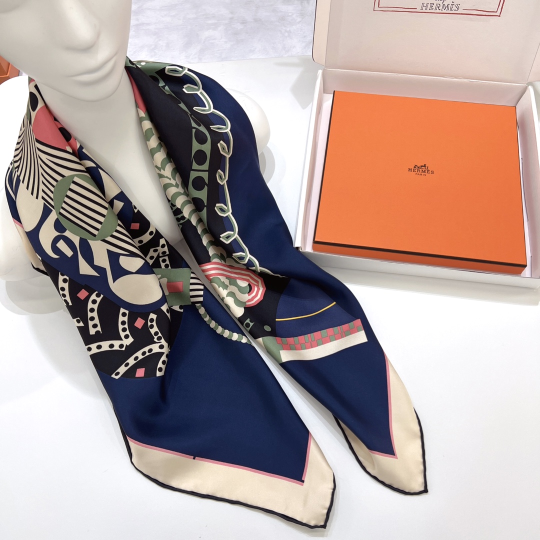 Bagsaaa H**me5 Scarf 03 - 90cm