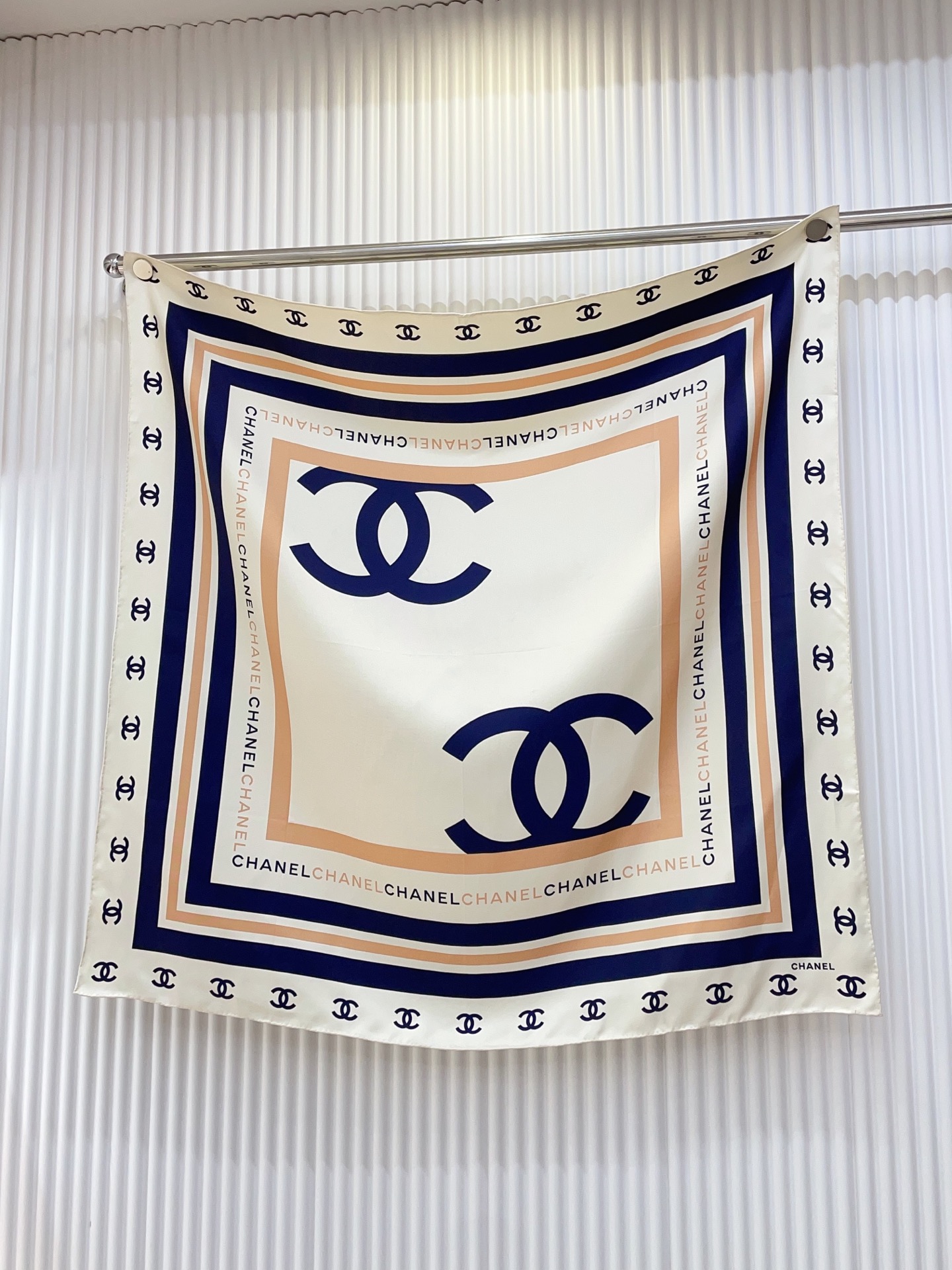 Bagsaaa Ch**el Scarf 01 - 90cm