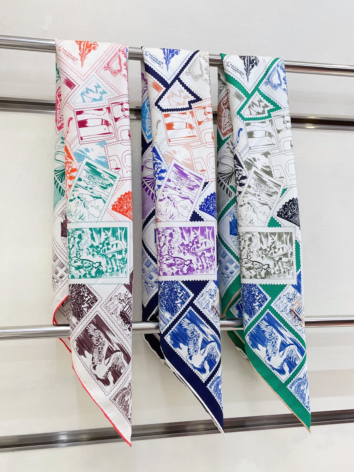 Bagsaaa H**me5 Scarf 04 - 90cm