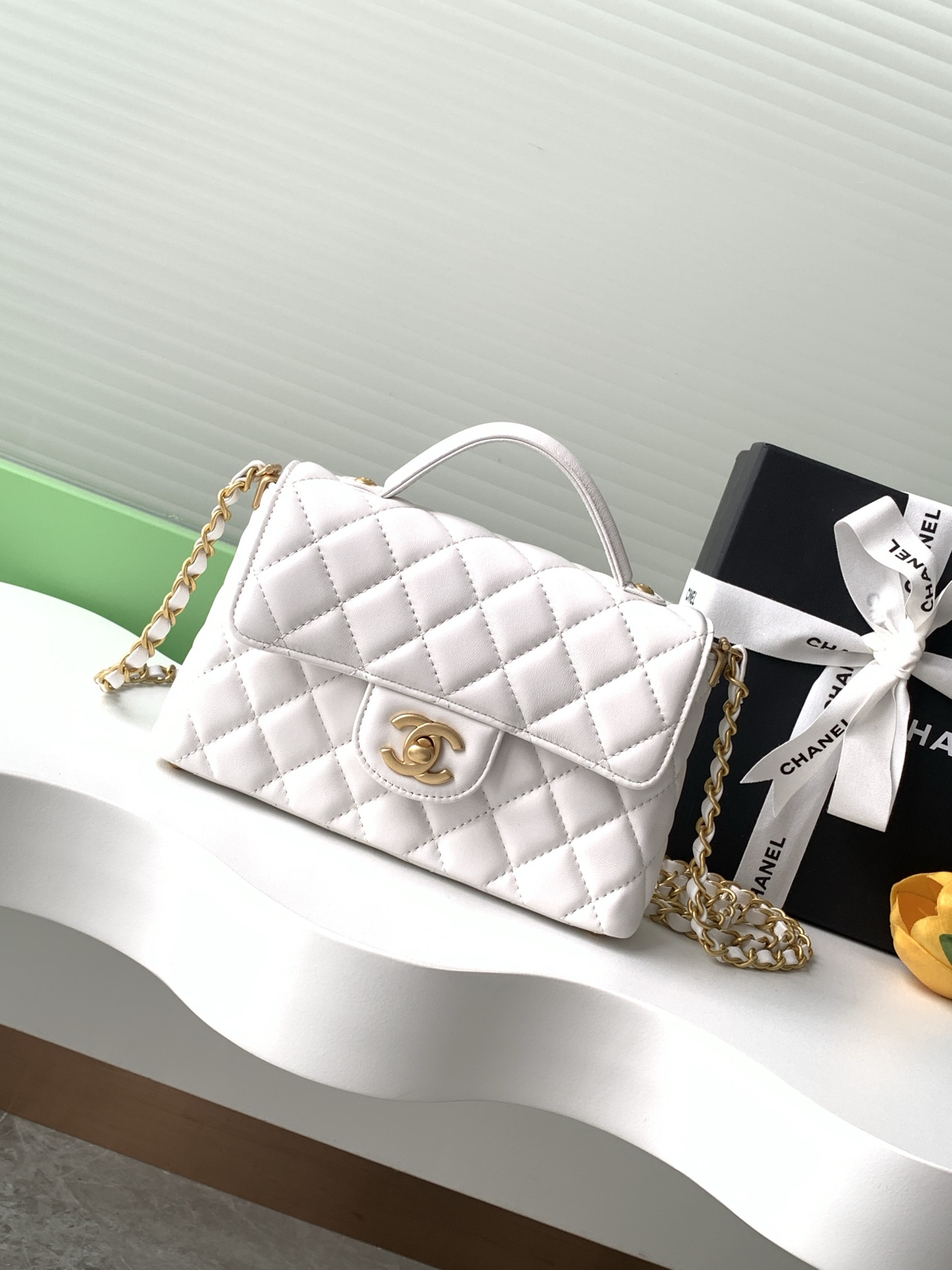 Bagsaaa Ch**el Small Flap Bag with Top Handle AS5355 white - 22cm