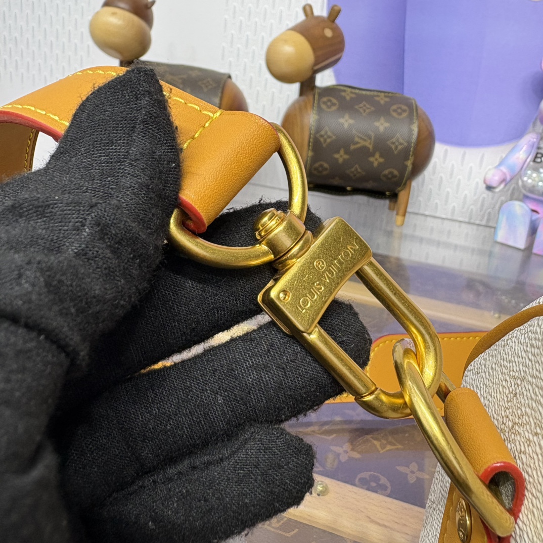 Bagsaaa LV M15076 Keepall Bandoulière 25 Off-White - 25cm