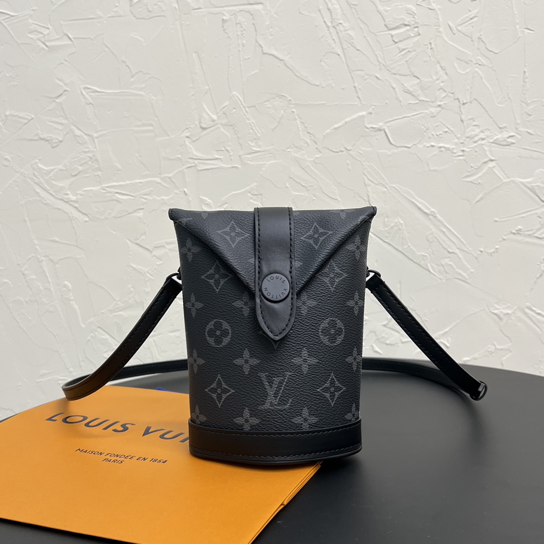 Bagsaaa LV M11613 Envelope Pouch Black - 18 cm