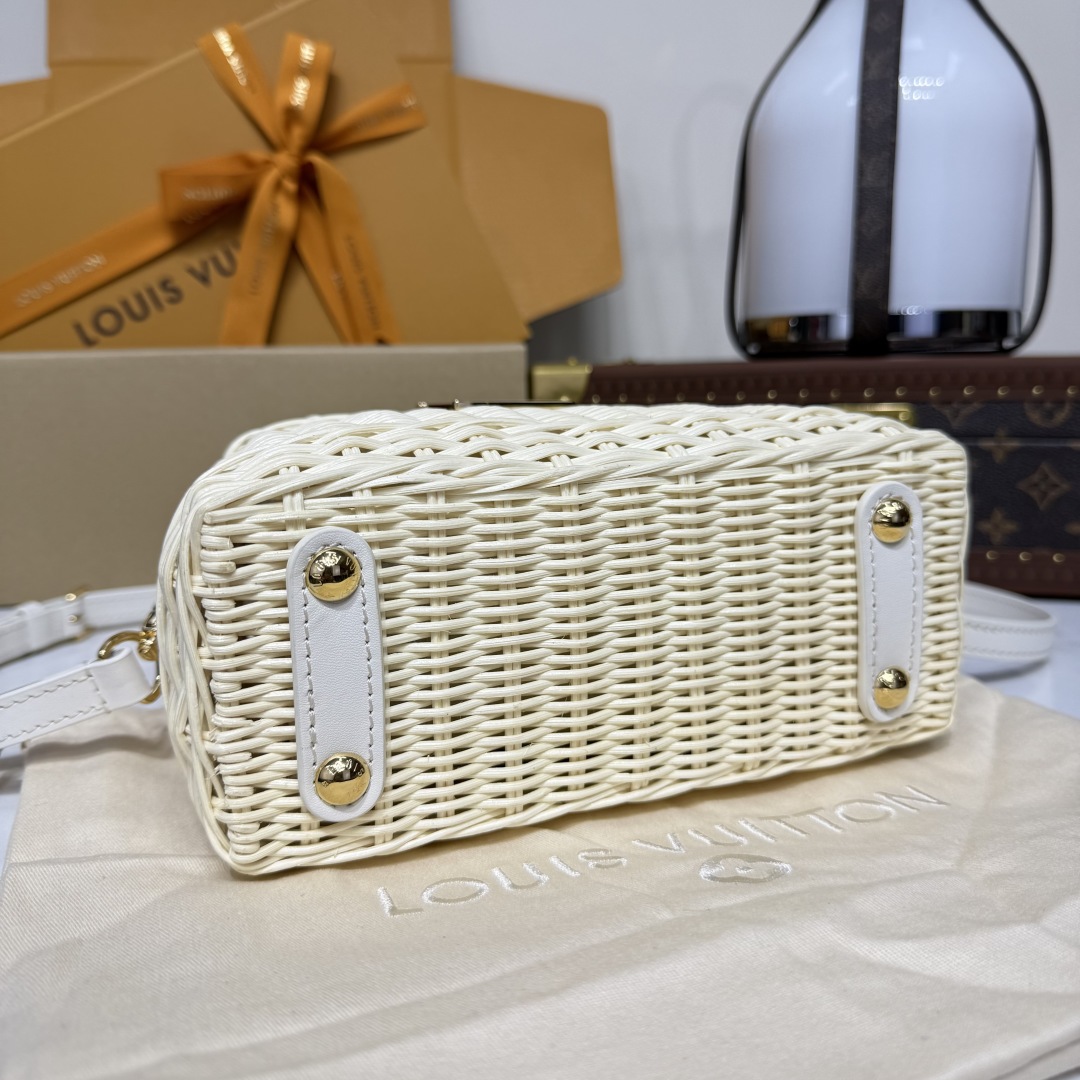 Bagsaaa LV M26004 Capucines Mini White - 21cm