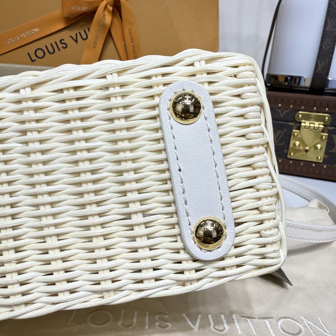 Bagsaaa LV M26004 Capucines Mini White - 21cm