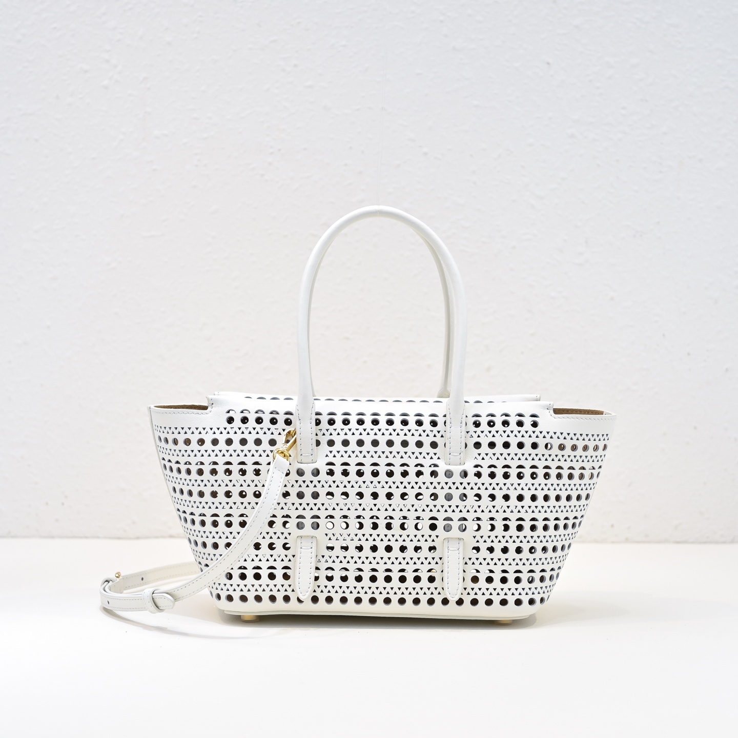 Bagsaaa Alaia Neo Mina 20 Bag In Vienne Calfskin White - 20cm