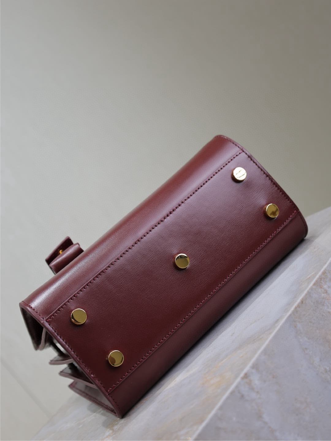 Bagsaaa Y51 Sac De Jour In Smooth Leather Nano 392035 Dark Red - 22cm