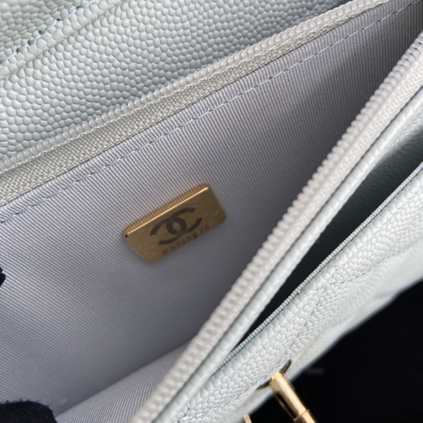 Bagsaaa Ch**el Classic Wallet on Chain Light Blue - 12.3 x 19.2 x 3.5cm