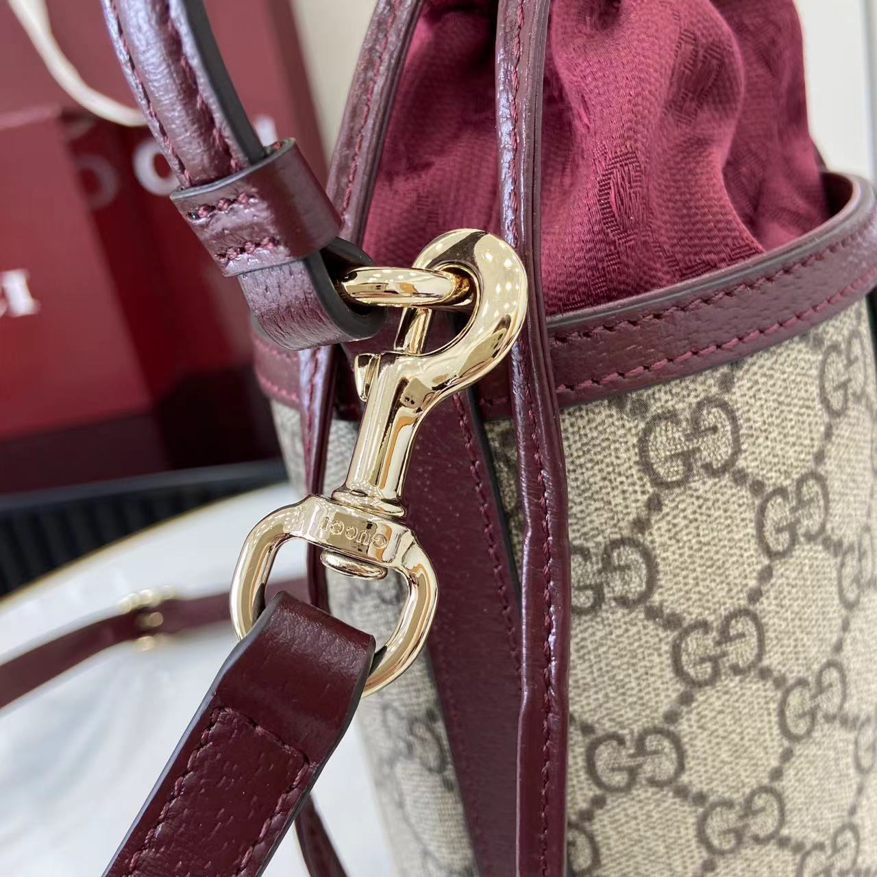 Bagsaaa Ophidia mini bucket bag 838462 red - 23cm