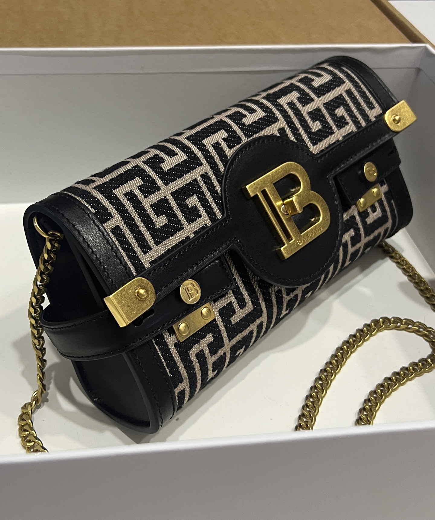 Bagsaaa Balmain B-Buzz 23 Small jacquard crossbody bag - 23cm