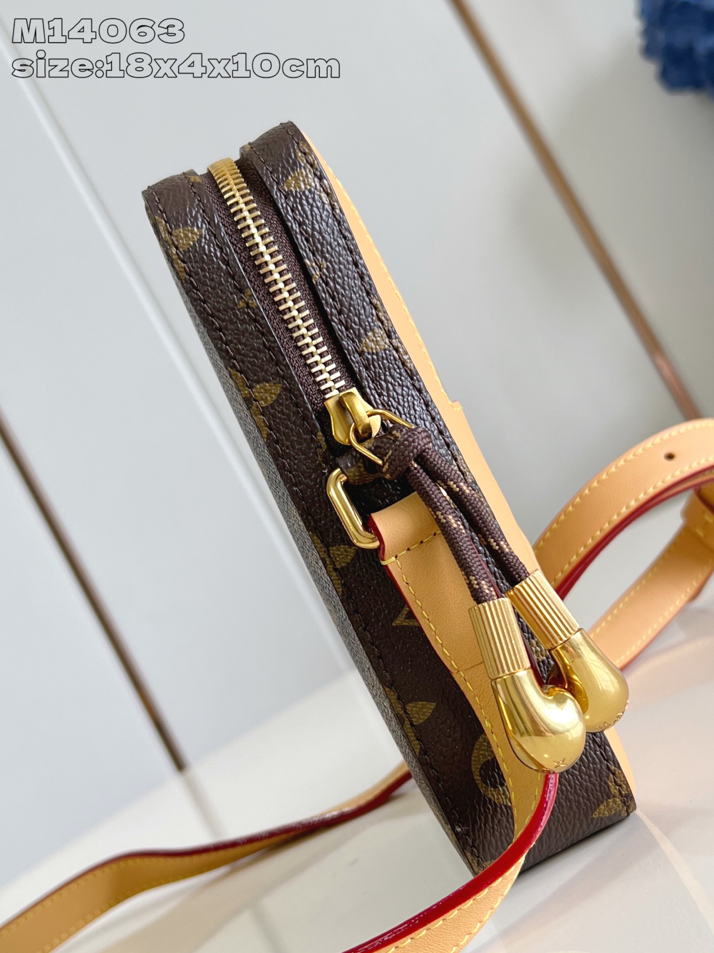 Bagsaaa LV M14063 Music Player Wearable Wallet - 18.5cm