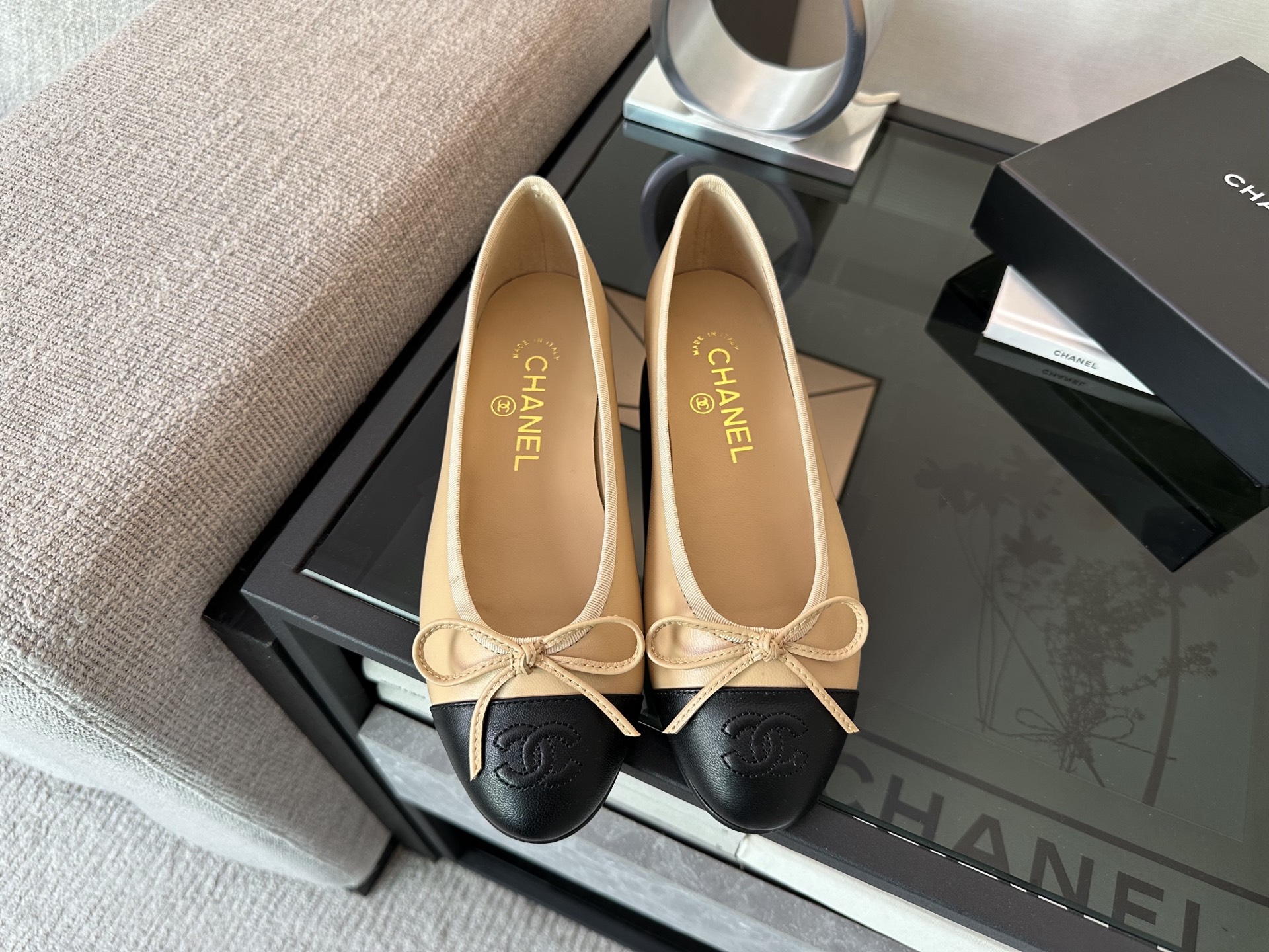 Bagsaaa Ch**el Ballet flats Beige Back Lambskin G02819