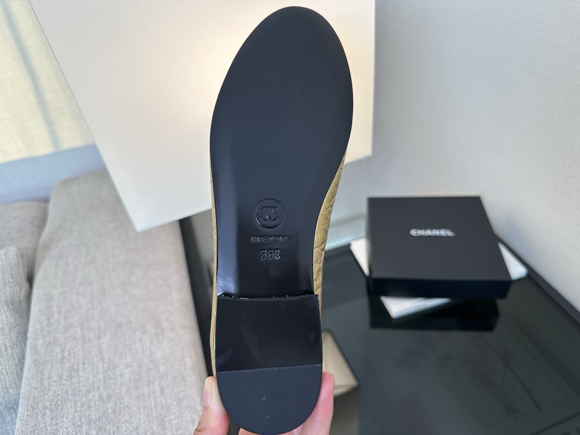 Bagsaaa Ch**el Ballet flats gold & black