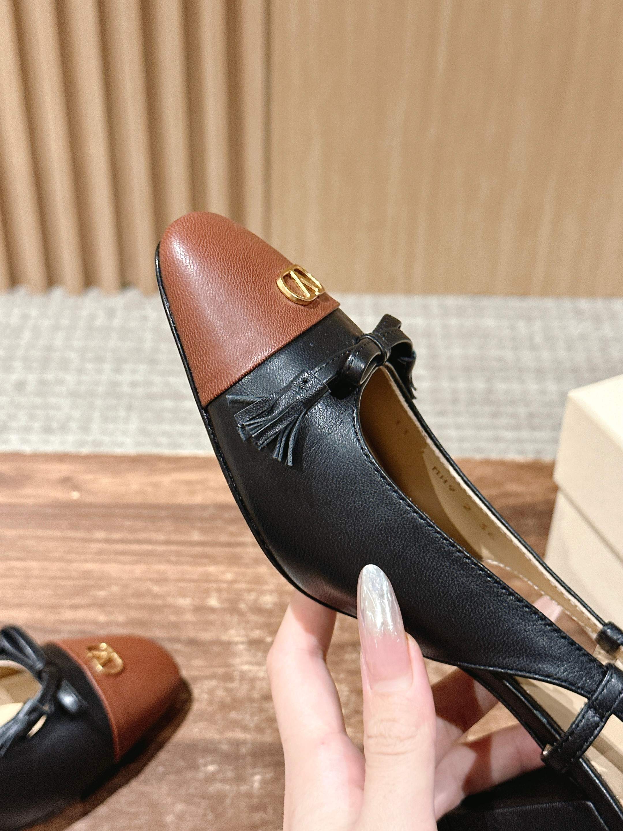 Bagsaaa Va1e*ntin0 Valet Du Roi Kidskin Slingback Pumps 60Mm BLACK/COFFE