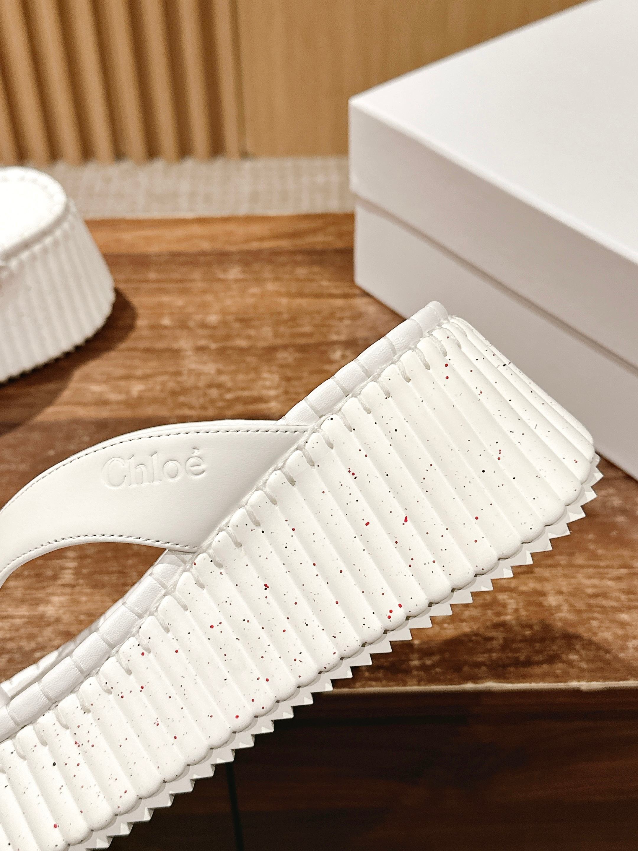 Bagsaaa Chloe Nama wedge slide white 8cm