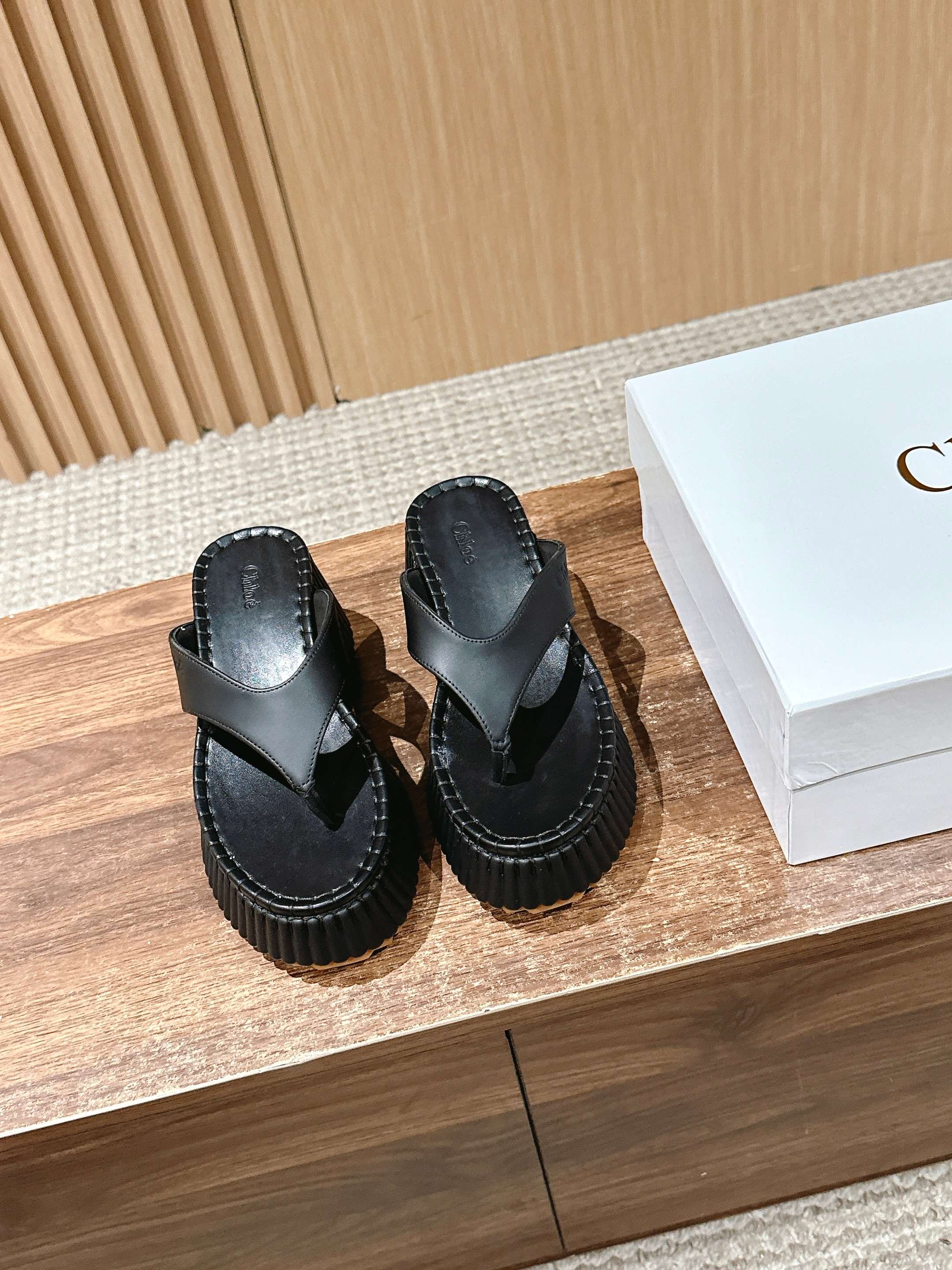 Bagsaaa Chloe Nama wedge slide black 8cm