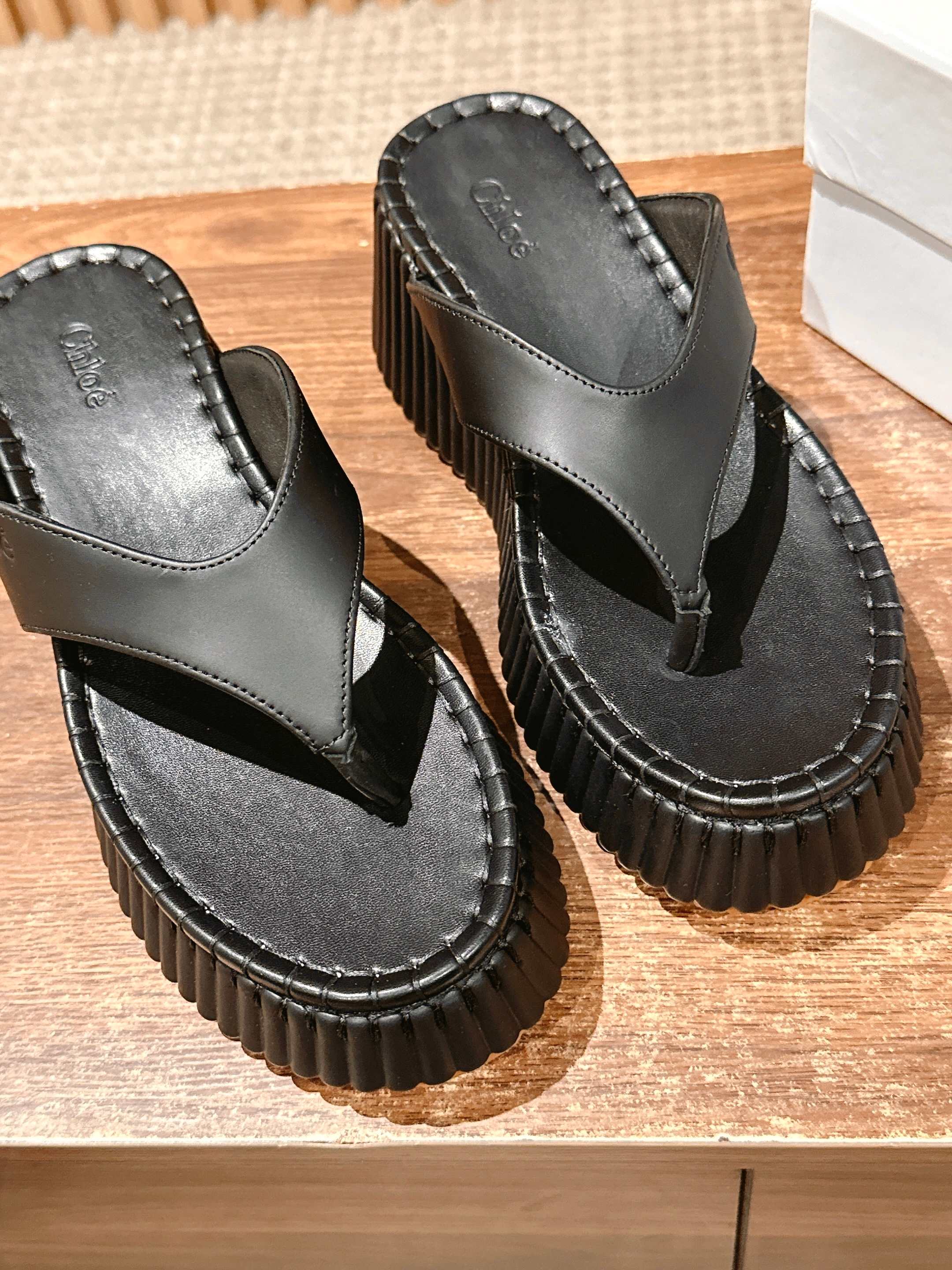 Bagsaaa Chloe Nama wedge slide black 8cm