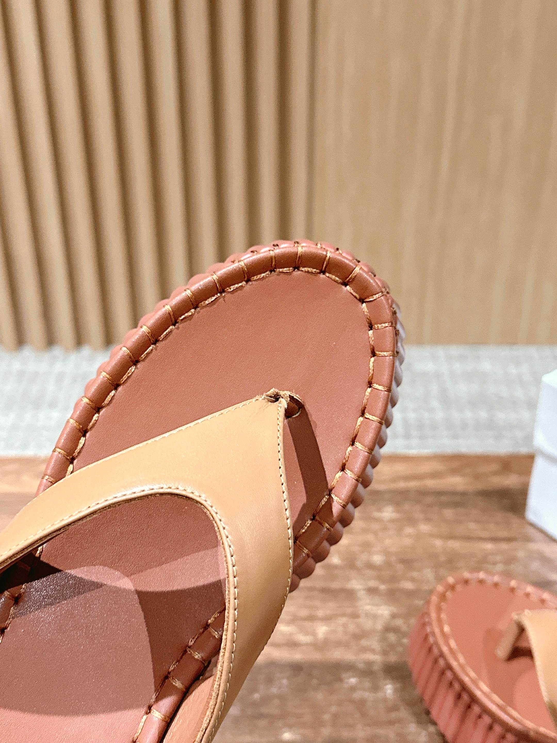 Bagsaaa Chloe Nama wedge slide Ochre 8cm