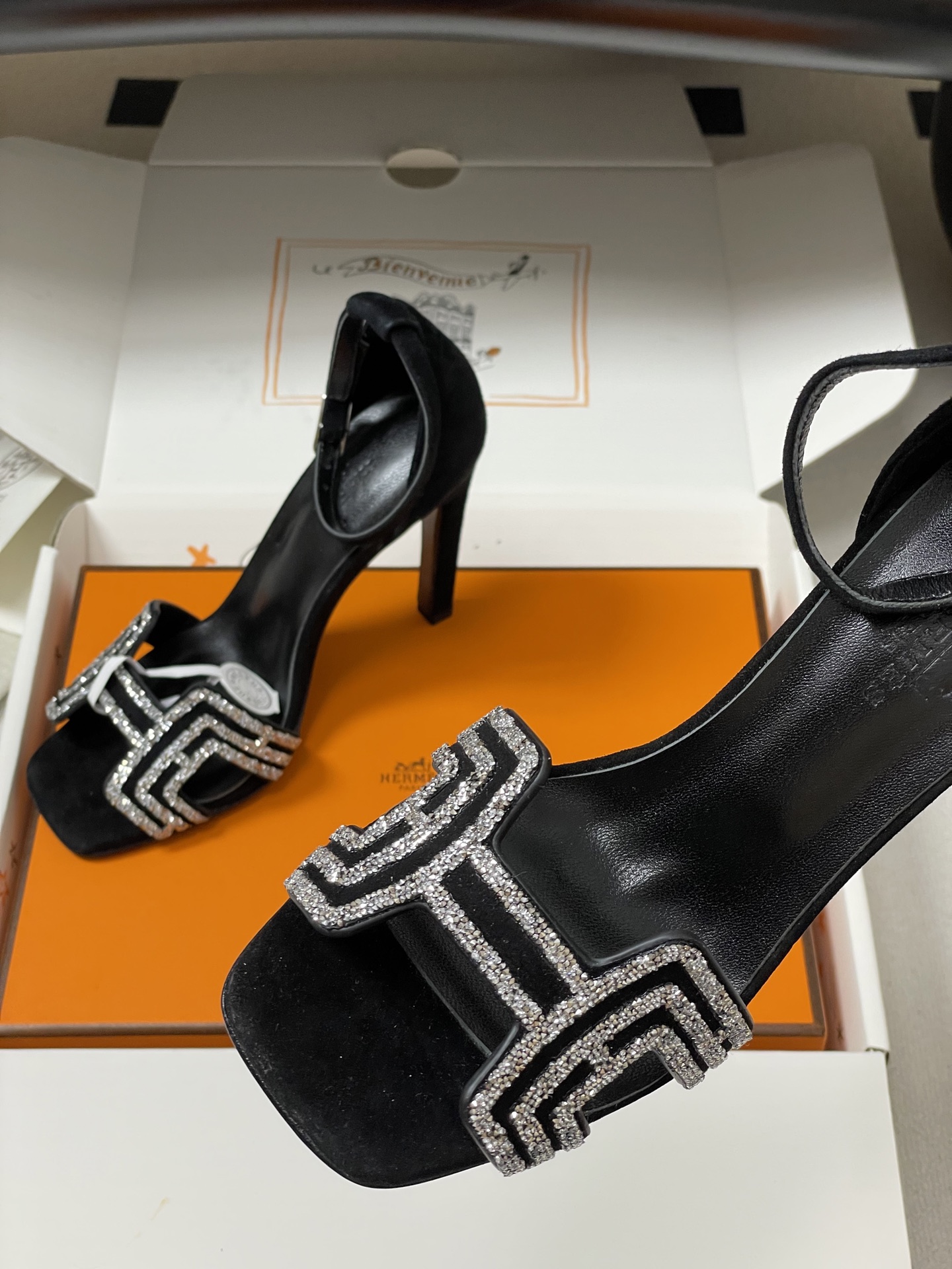 Bagsaaa H**me5 Premiere 105 sandal black suede