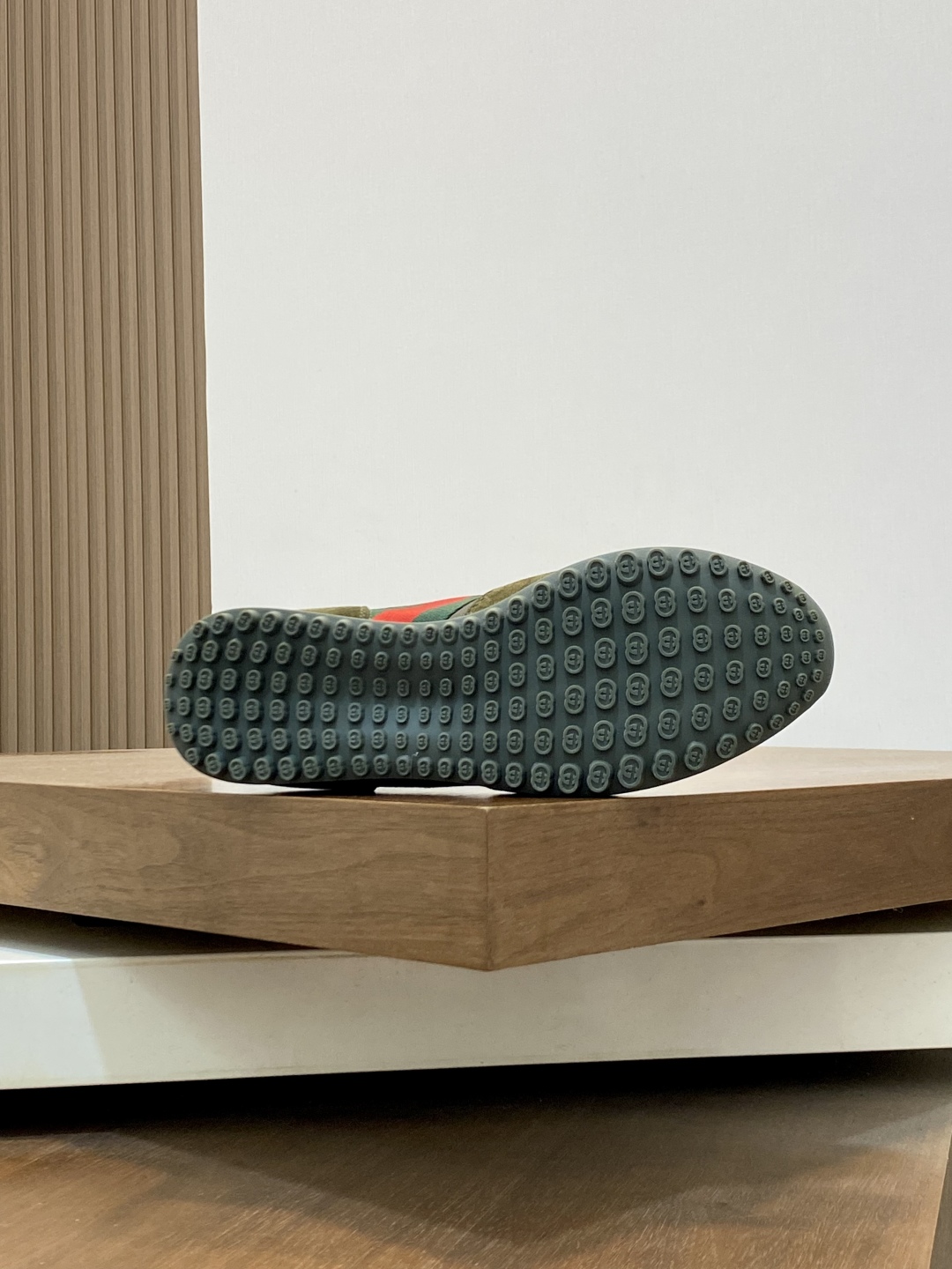Bagsaaa Gvc*1 Re-Motion sneaker dark green
