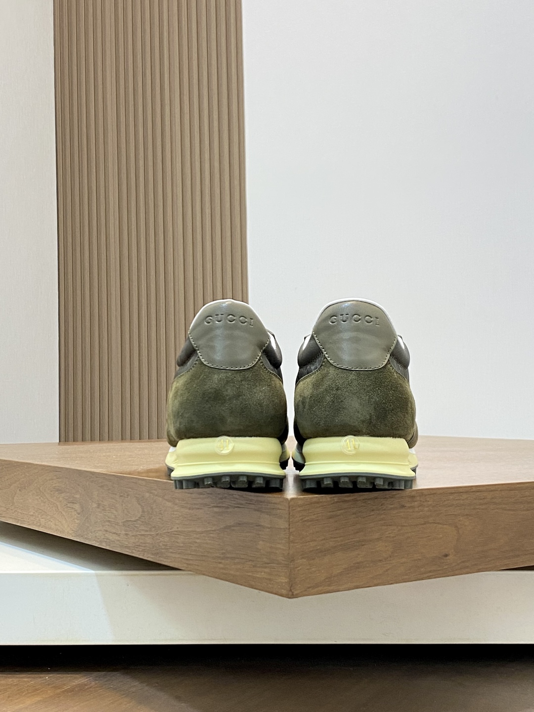 Bagsaaa Gvc*1 Re-Motion sneaker dark green