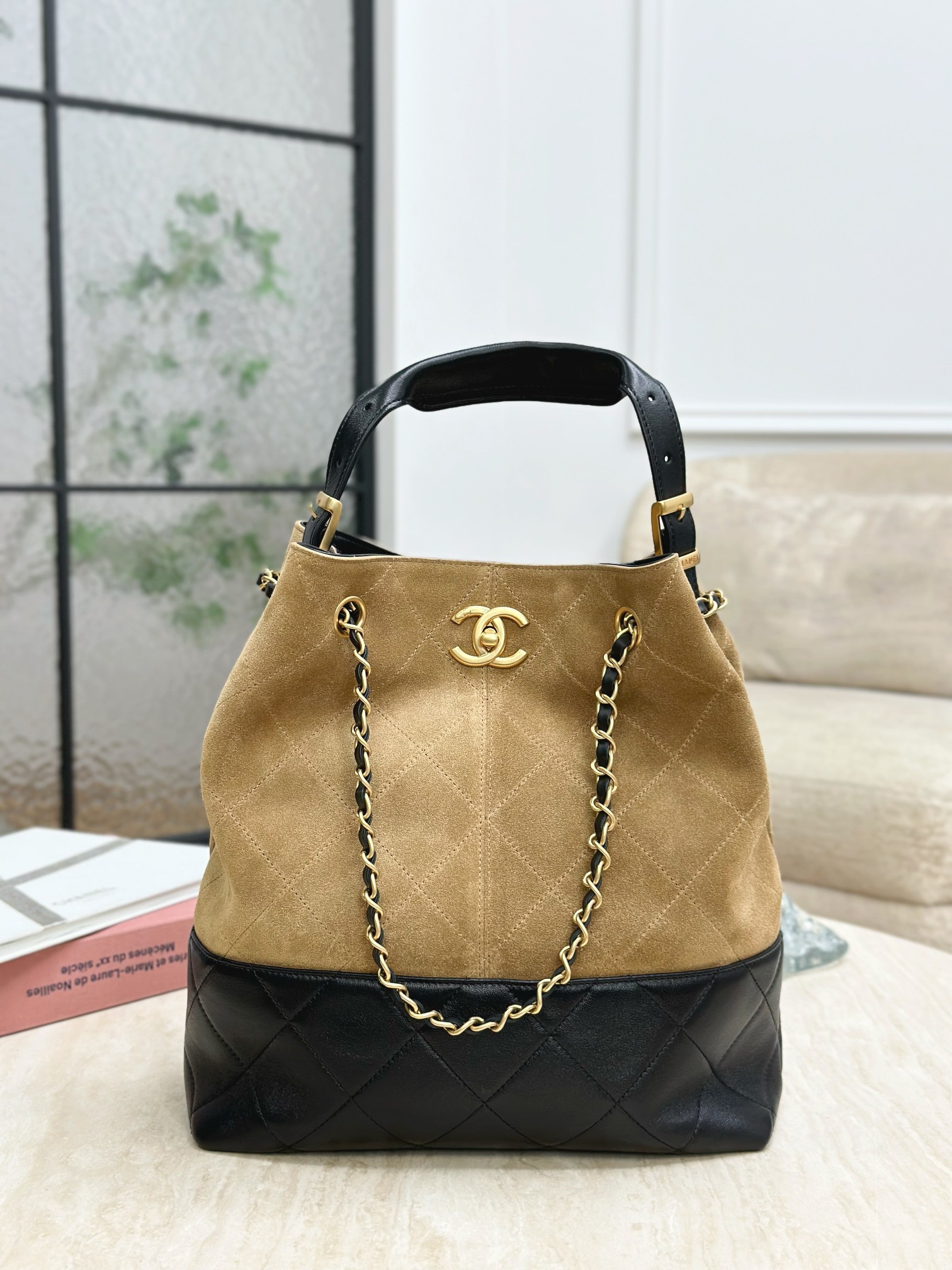 Bagsaaa Ch**el Shopping Bag AS5636 Beige & Black Suede - 33cm