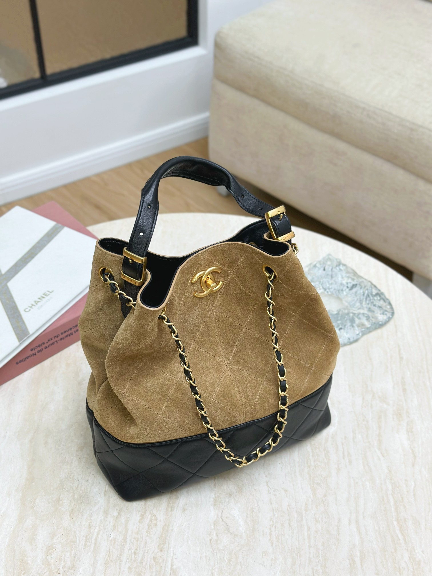 Bagsaaa Ch**el Shopping Bag AS5636 Beige & Black Suede - 33cm