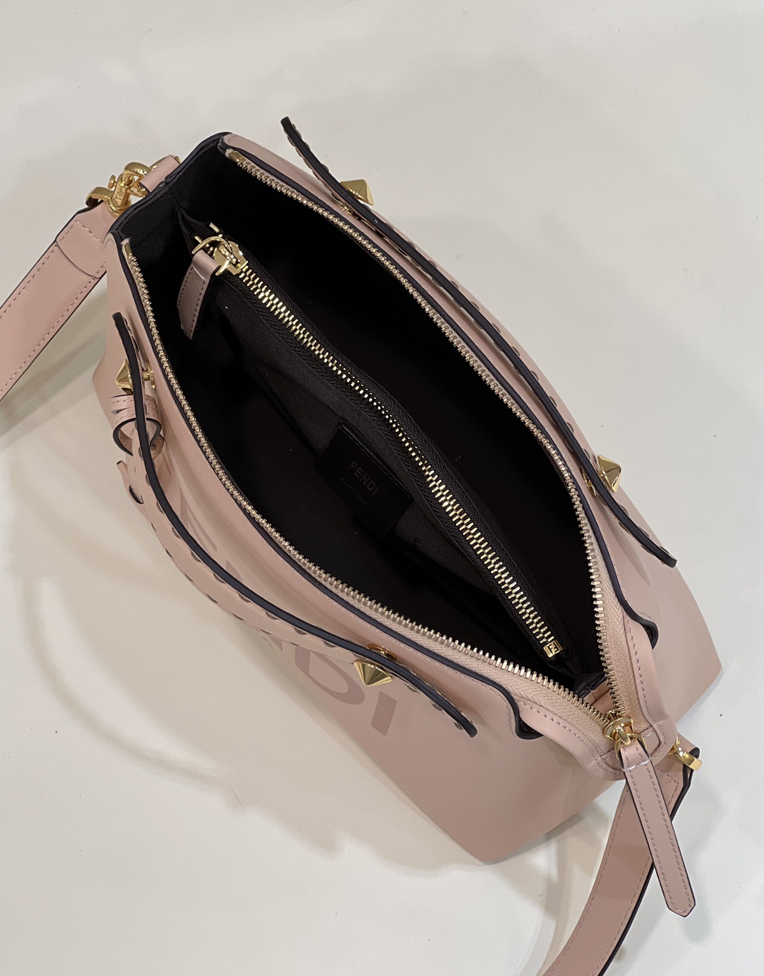 Bagsaaa F**di By The Way Boston Bag Light Pink - 27cm