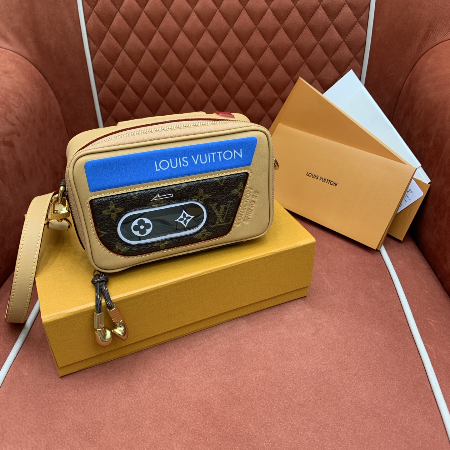 Bagsaaa LV M14062 Baladeur Wearable Wallet - 19 cm