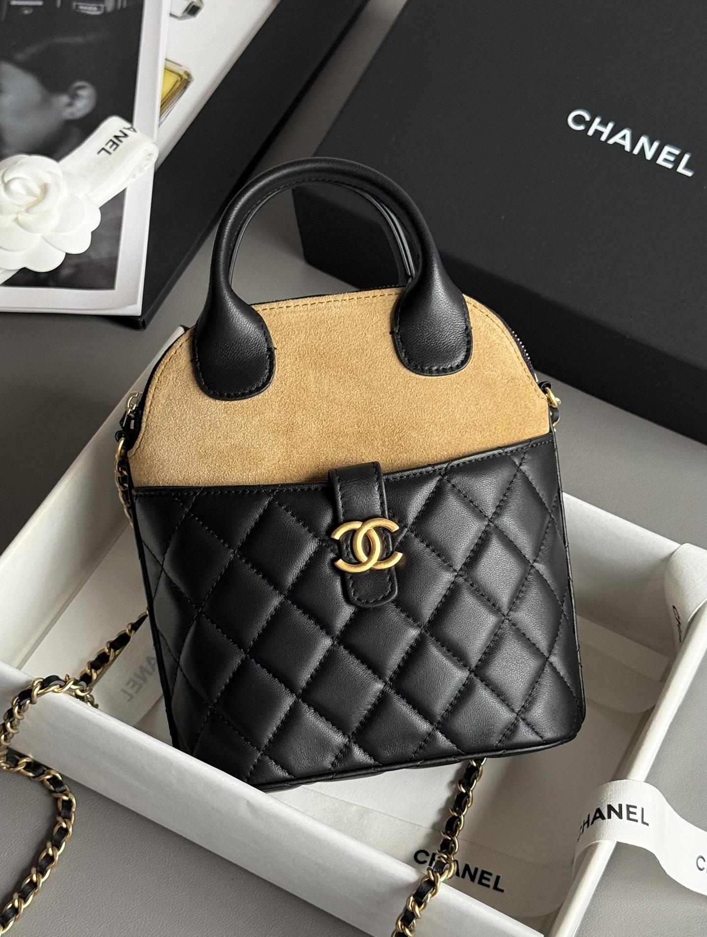 Bagsaaa Ch**el Clutch With Chain AP4742 Black & Beige suede - 18cm