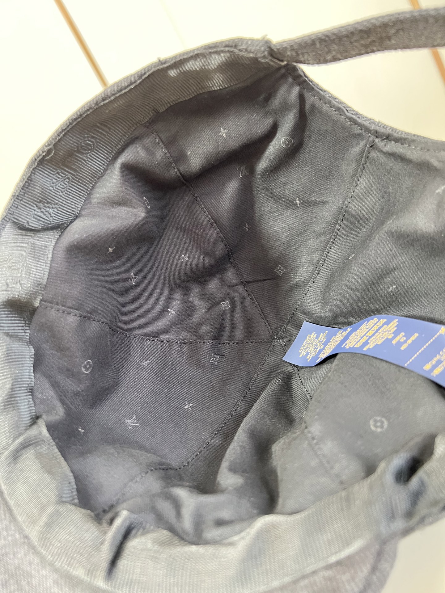 Bagsaaa M7974M LV Blason Shading Denim Cap