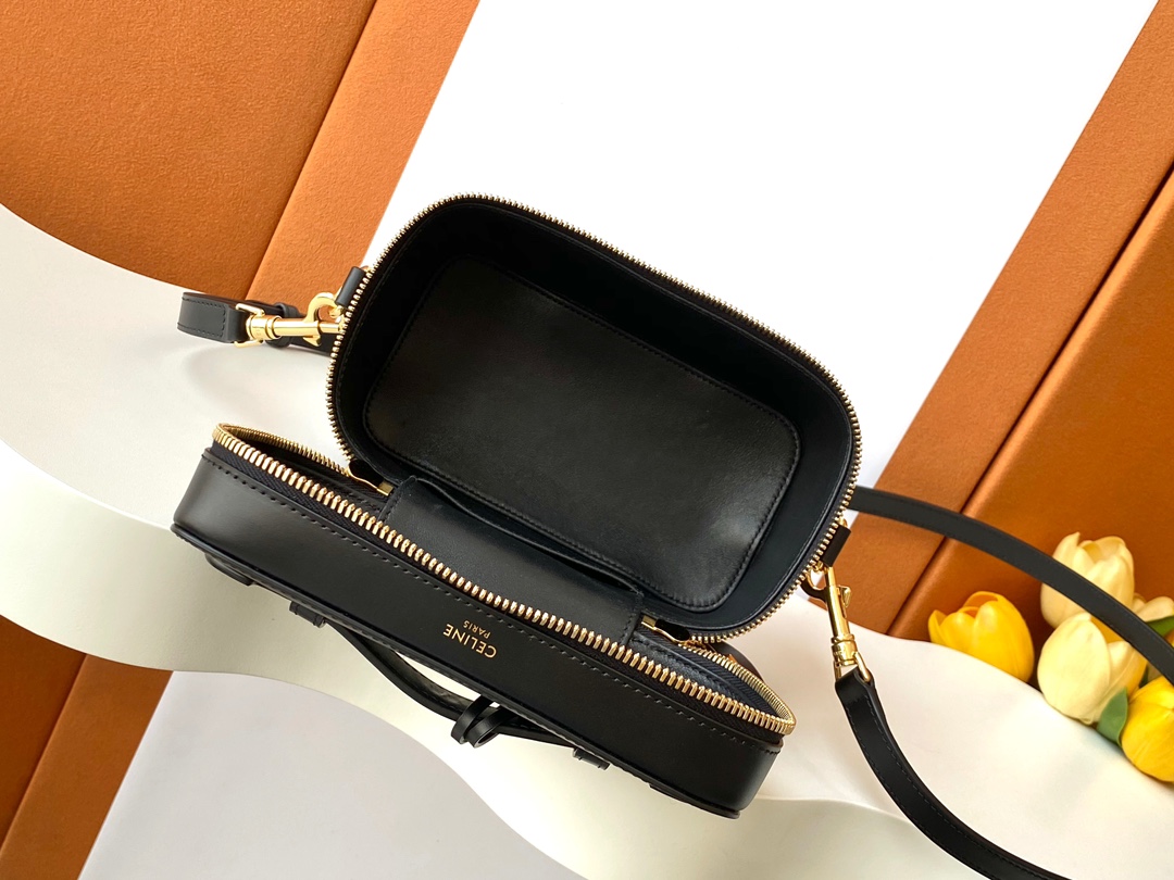 Bagsaaa Ce1i*e Vanity In Smooth Lambskin Black - 18cm