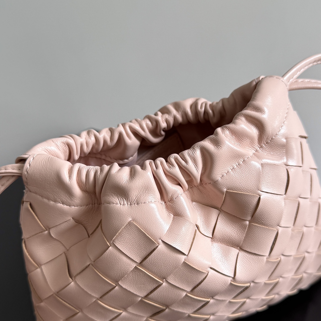 Bagsaaa B0tt*ga Ven*ta Small Dustbag 816987 light pink - 21cm